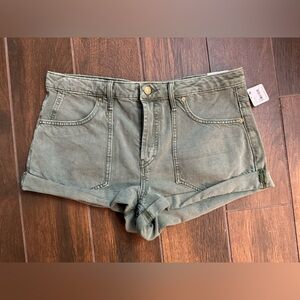 NWT! We the Free Beginners luck low rise slouch shorts for women size 31